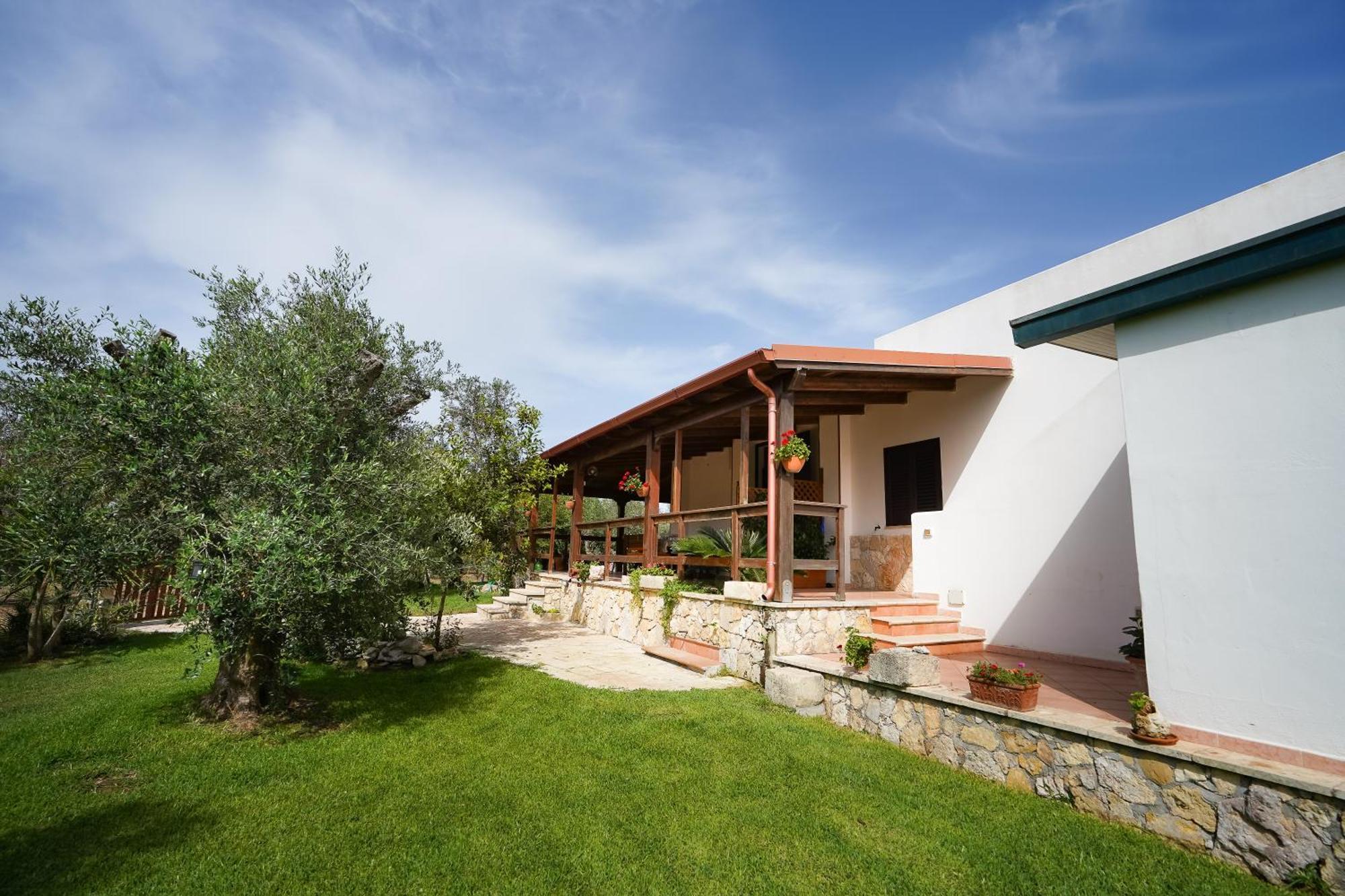 Casa Vacanza Russo Fernando Алимини Екстериор снимка